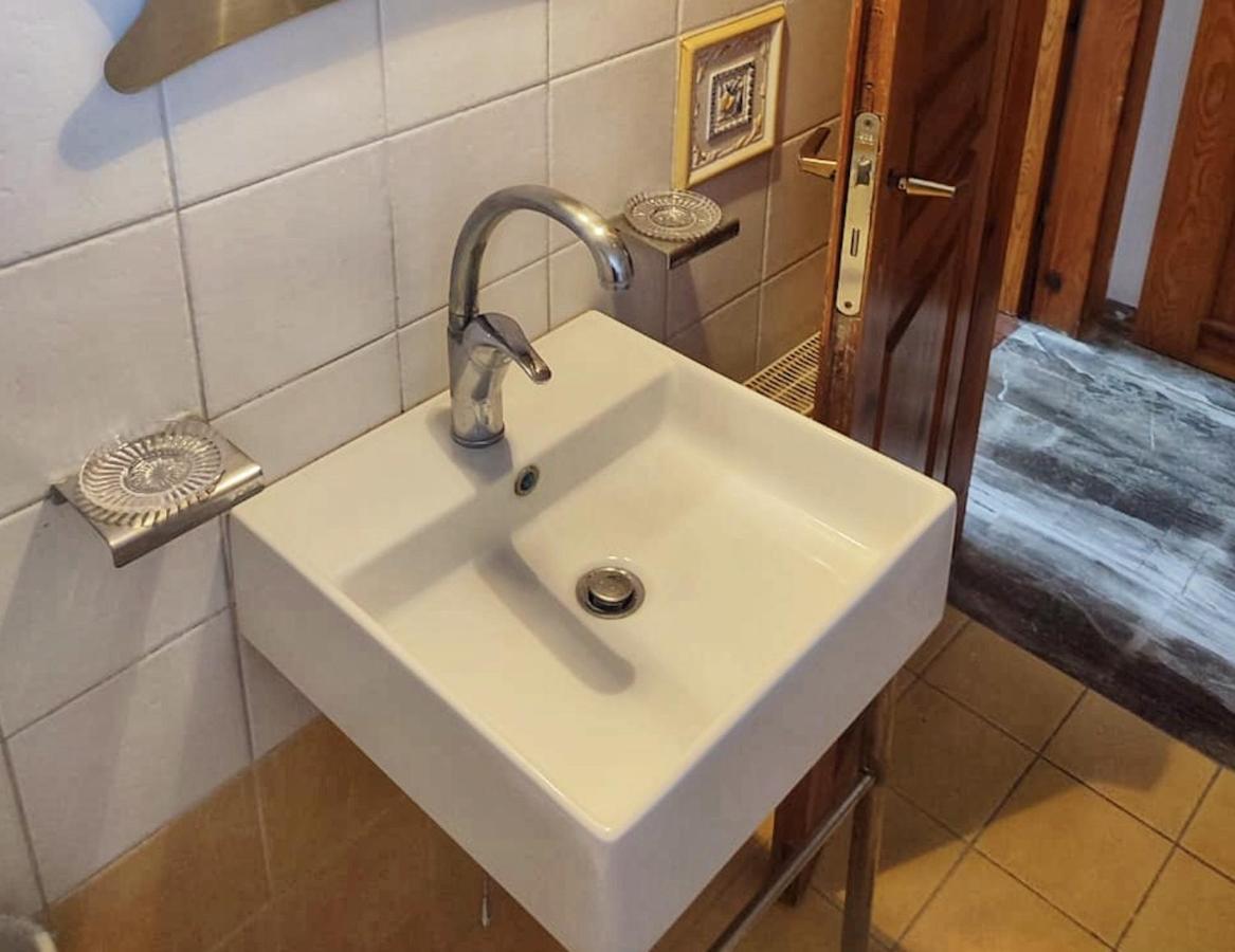 Lefkáda Lauren'S Charm Town Apartment מראה חיצוני תמונה