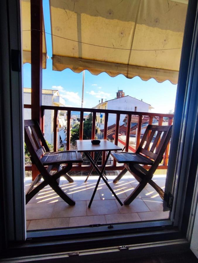 Lefkáda Lauren'S Charm Town Apartment מראה חיצוני תמונה