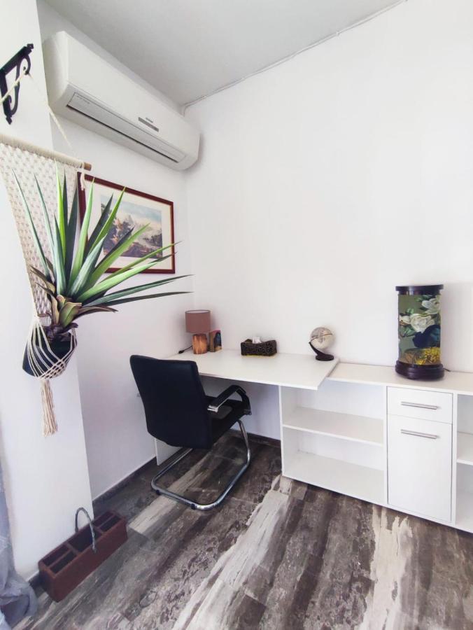 Lefkáda Lauren'S Charm Town Apartment מראה חיצוני תמונה